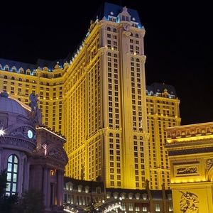 Meet your Posher, Ronique